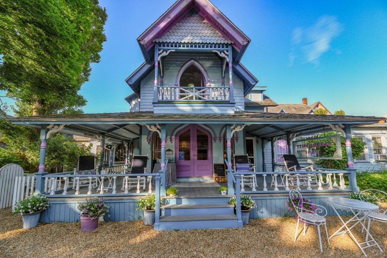 Narragansett House Bed & Breakfast Oak Bluffs Exterior foto