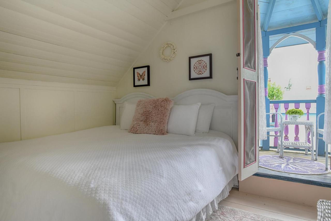Narragansett House Bed & Breakfast Oak Bluffs Exterior foto