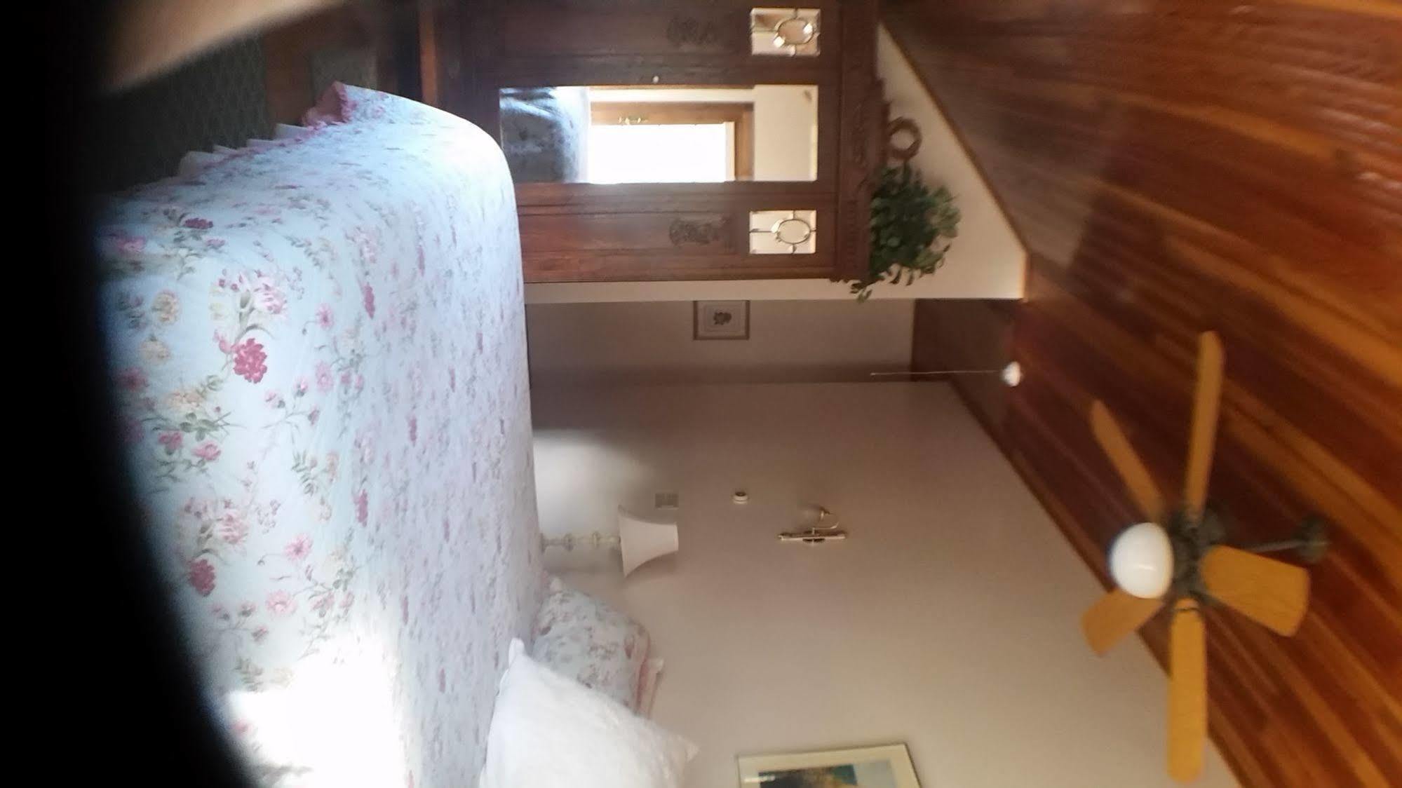 Narragansett House Bed & Breakfast Oak Bluffs Exterior foto