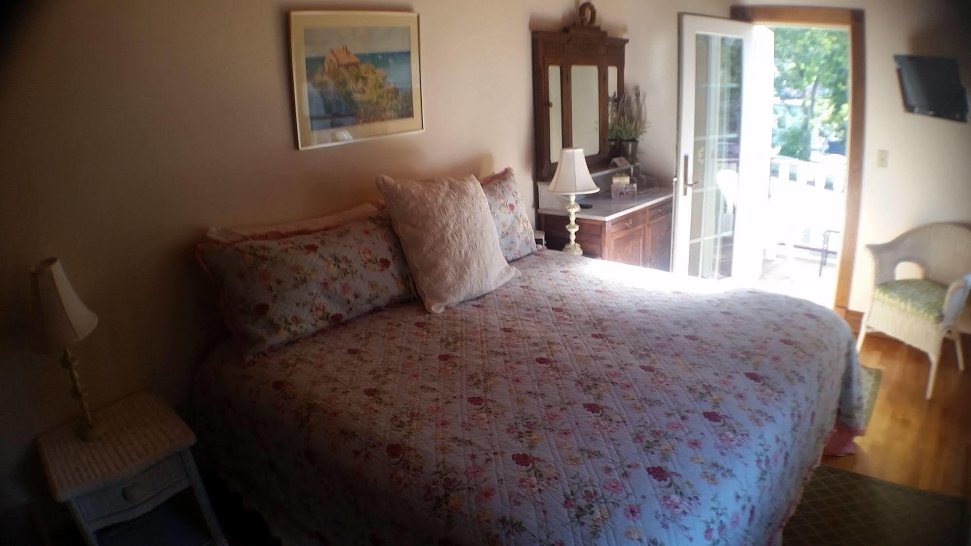 Narragansett House Bed & Breakfast Oak Bluffs Exterior foto